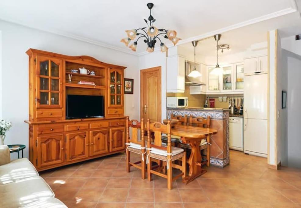 Villa Magerit, Entire Home 5 Minutes Easy Walk To Sandy Beach ลามาตา ภายนอก รูปภาพ