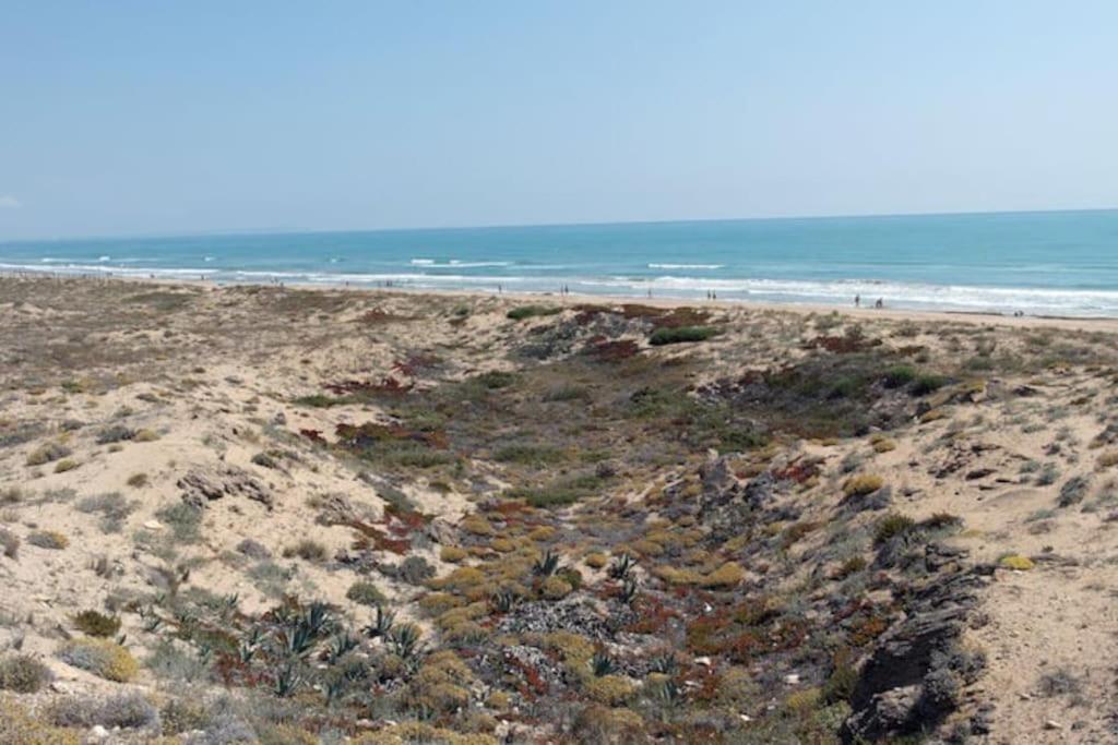 Villa Magerit, Entire Home 5 Minutes Easy Walk To Sandy Beach ลามาตา ภายนอก รูปภาพ