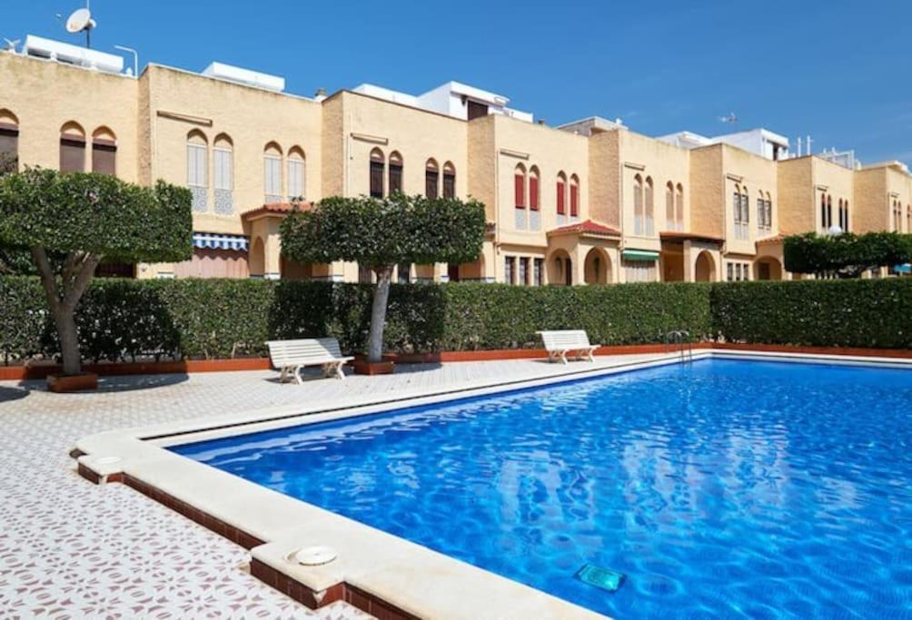 Villa Magerit, Entire Home 5 Minutes Easy Walk To Sandy Beach ลามาตา ภายนอก รูปภาพ