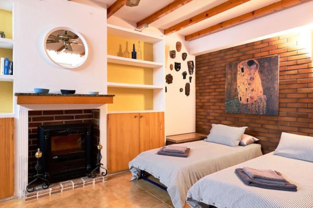 Villa Magerit, Entire Home 5 Minutes Easy Walk To Sandy Beach ลามาตา ภายนอก รูปภาพ